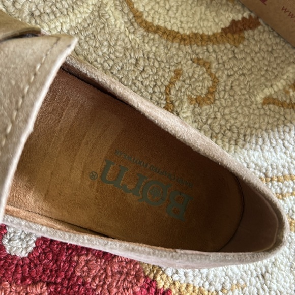 Born Suede Melinda Taupe Loafers NIB, never worn. Size 37, 6.5 - Picture 6 of 9
